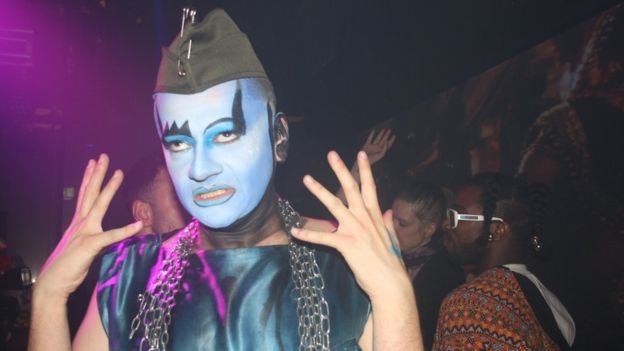 hungama-cau-lac-bo-cua-gioi-lgbt-nam-a-o-london
