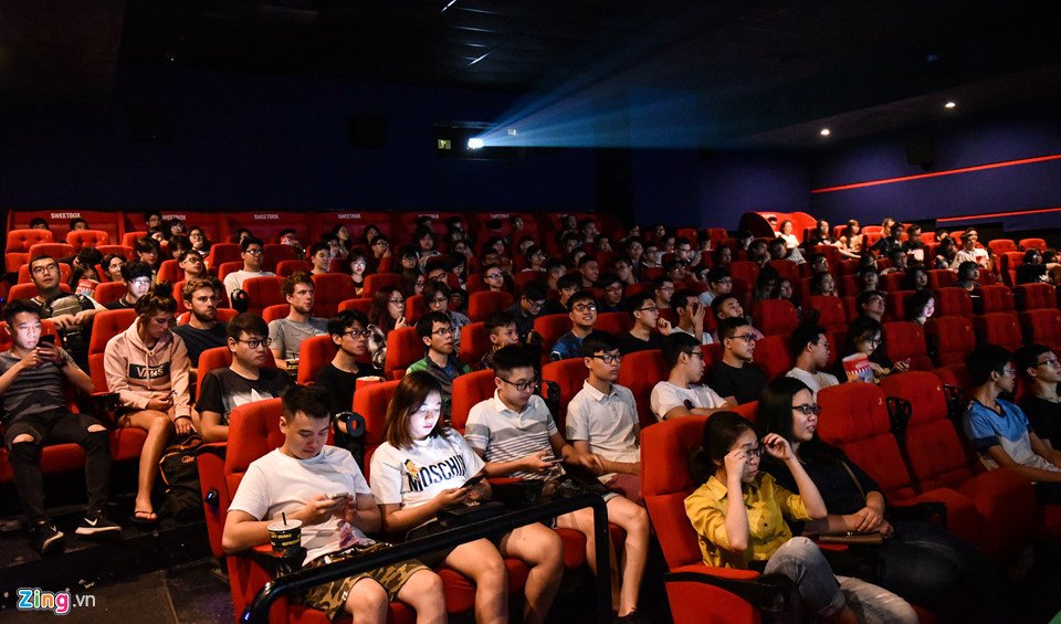 Có thể xử lý hình sự nhân viên CGV phát tán ảnh nóng khán giả