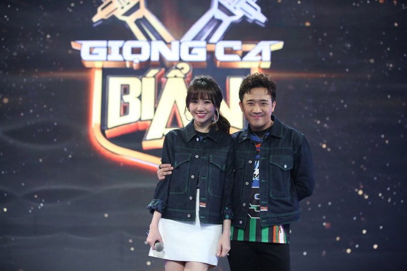 hari-won-lan-dau-lam-mc-chung-voi-tran-thanh-trong-giong-ca-bi-an