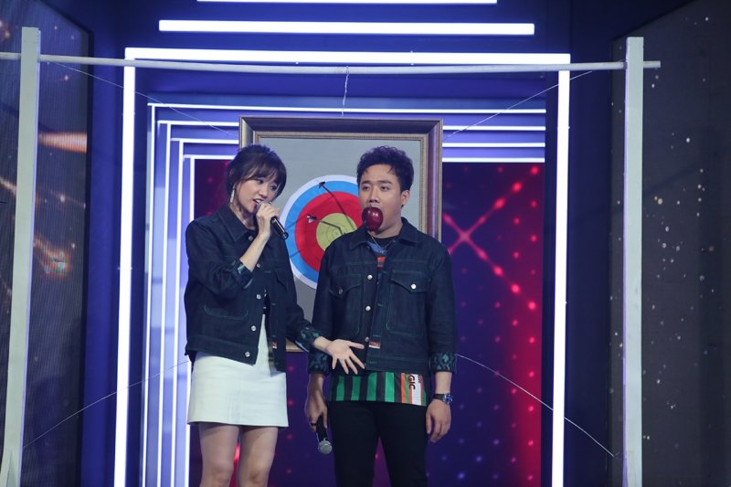 hari-won-lan-dau-lam-mc-chung-voi-tran-thanh-trong-giong-ca-bi-an