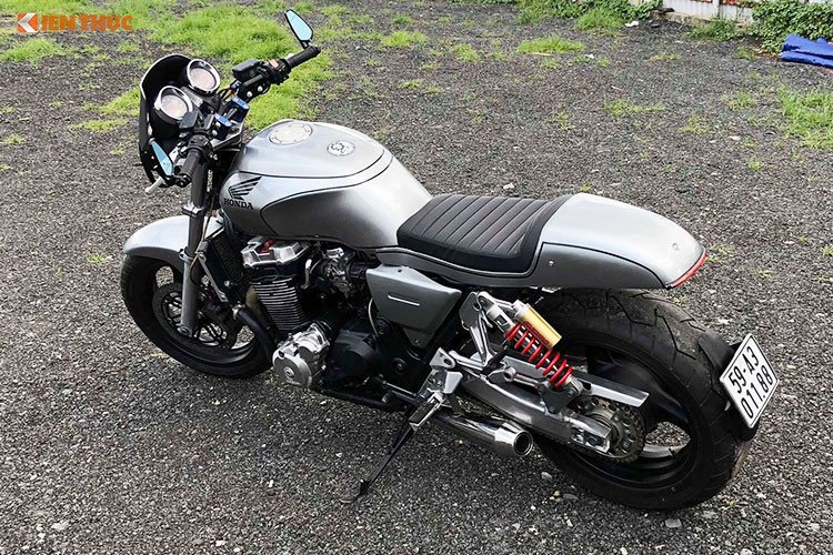 Honda CB1300 đời 98 độ cafe racer cực chất ở Bến Tre
