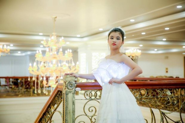 nhan-sac-noi-bat-cua-be-gai-viet-10-tuoi-vua-dang-quang-hoa-hau-nhi-chau-a-thai-binh-duong-2018