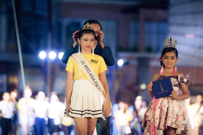 nhan-sac-noi-bat-cua-be-gai-viet-10-tuoi-vua-dang-quang-hoa-hau-nhi-chau-a-thai-binh-duong-2018
