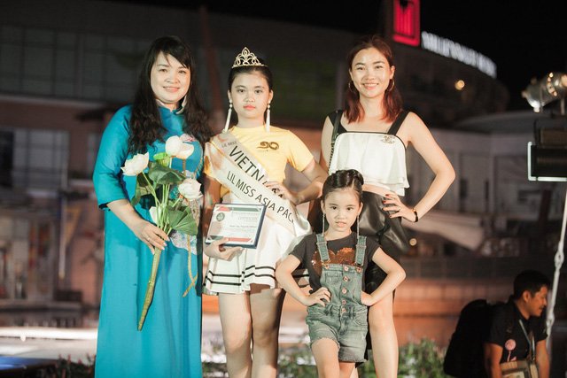 nhan-sac-noi-bat-cua-be-gai-viet-10-tuoi-vua-dang-quang-hoa-hau-nhi-chau-a-thai-binh-duong-2018