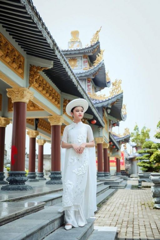 nhan-sac-noi-bat-cua-be-gai-viet-10-tuoi-vua-dang-quang-hoa-hau-nhi-chau-a-thai-binh-duong-2018