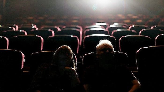 Có thể xử lý hình sự nhân viên CGV phát tán ảnh nóng khán giả