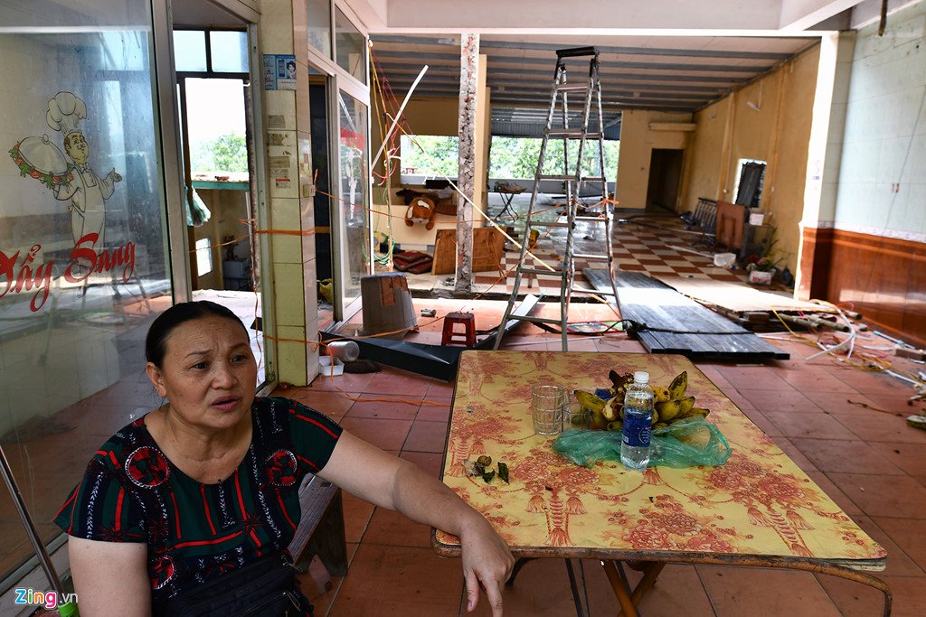 Ngày giỗ bất đắc dĩ ngay ngôi nhà vừa sập ở Hòa Bình