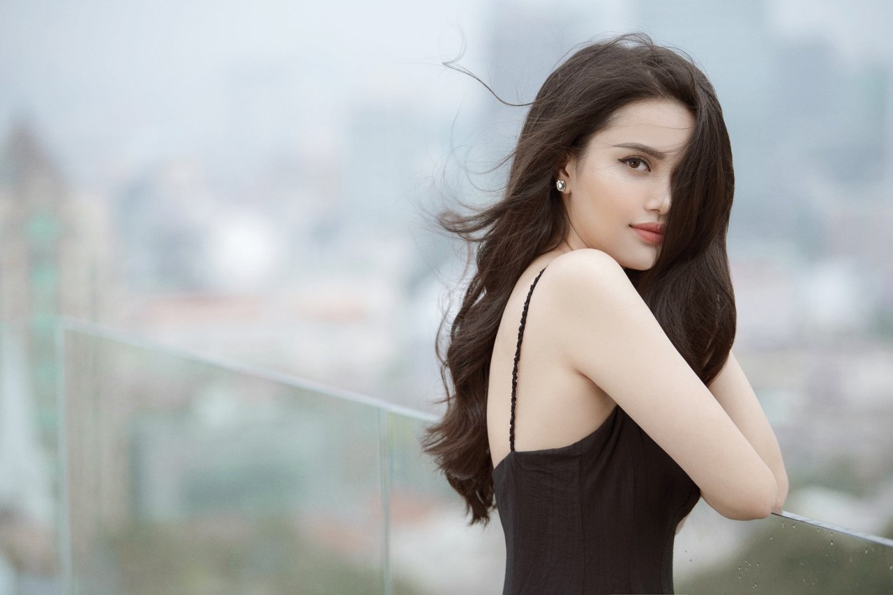 A HAU DIEU THUY (9)