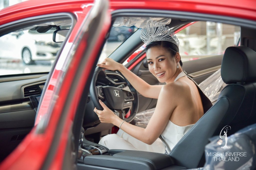 can-canh-nhan-sac-hoa-hau-nuoc-chu-nha-thai-lan-la-doi-thu-voi-hhen-nie-tai-miss-universe-2018