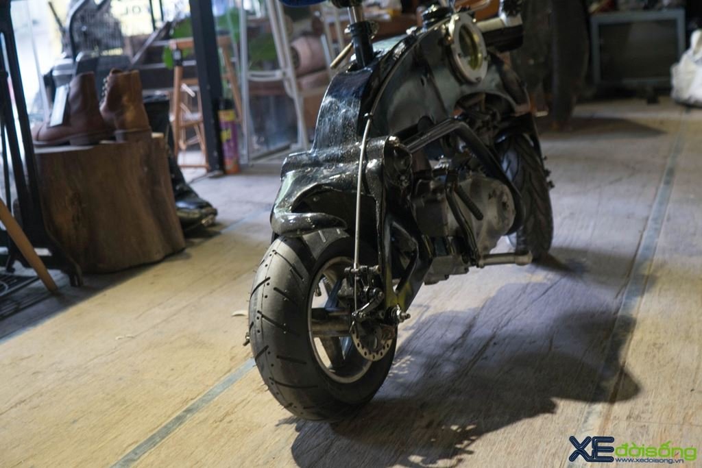 minibike dáng “bò tót” độc nhất Việt Nam của Thạch Nguyễn