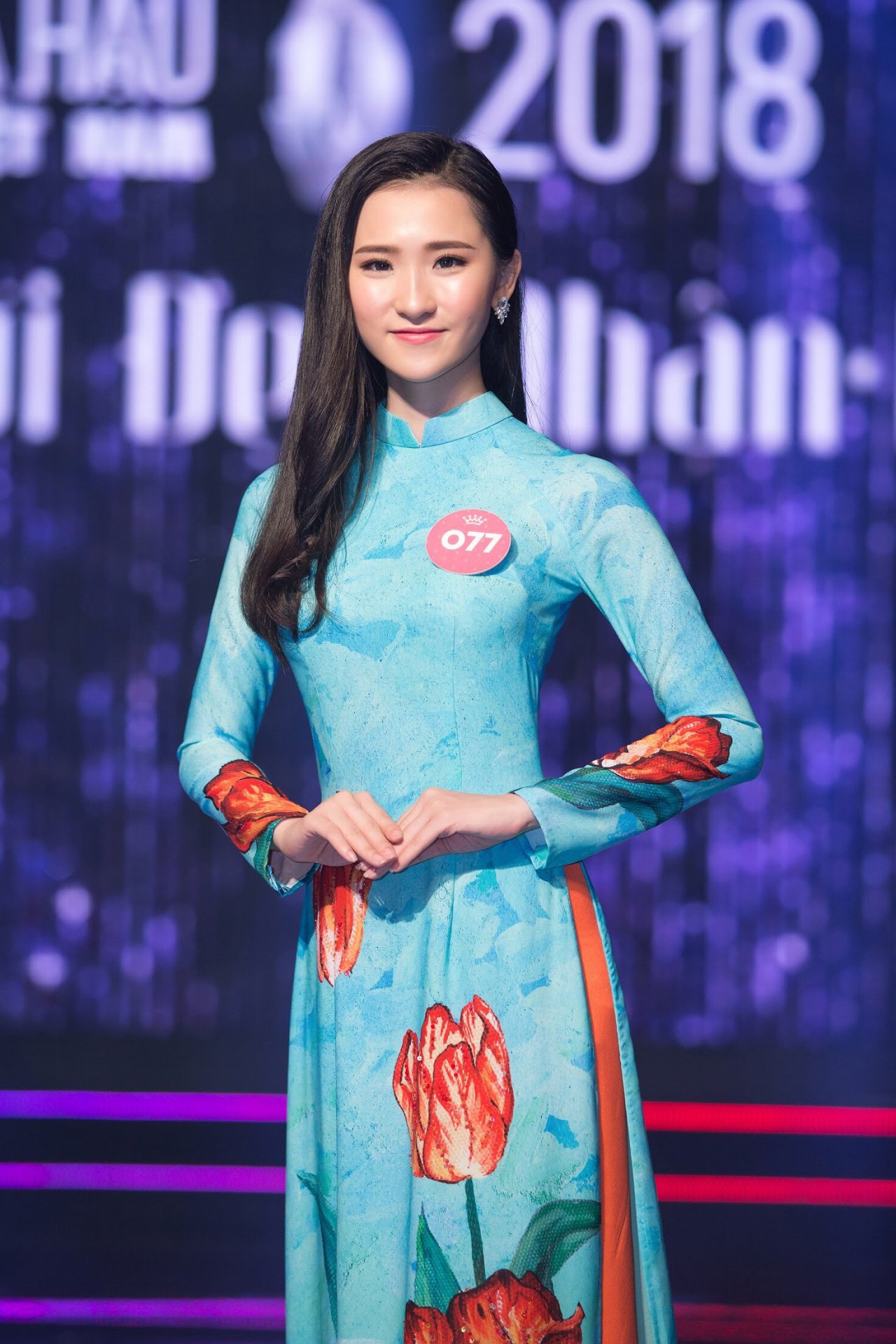 khoanh-khac-4-nguoi-dep-10x-cua-hoa-hau-viet-nam-2018-do-sac-bat-phan-thang-bai-trong-mot-khung-hinh