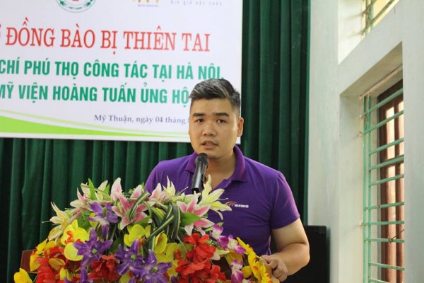 phu-tho-am-tinh-dong-huong-240-suat-qua-duoc-trao-cho-huyen-thanh-son-tan-son
