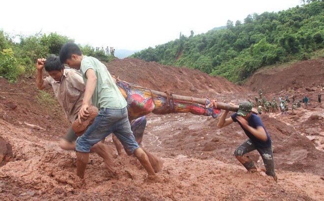 tim-moi-nhat-tinh-hinh-mua-lu-sat-lo-dat-ngay-68-lai-chau-van-dang-khac-phuc-sat-lo-dat