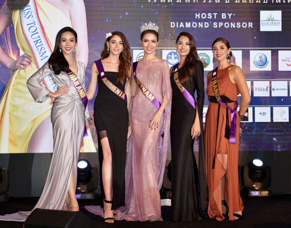 truoc-them-chung-ket-phan-thi-mo-duoc-duong-kim-hoa-hau-dai-su-du-lich-the-gioi-danh-nhieu-loi-khen-co-canh