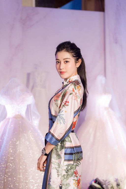 a-hau-huyen-my-chinh-thuc-len-tieng-truoc-tin-don-se-len-xe-hoa-vao-cuoi-nam-nay