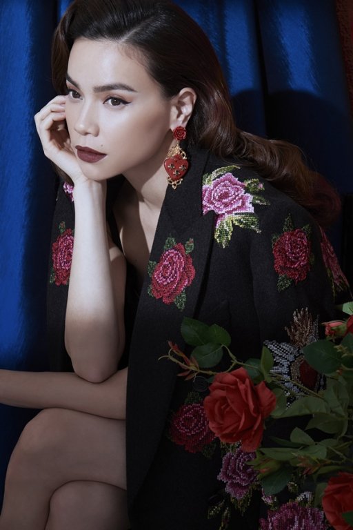 sau-khi-tai-hop-voi-kim-ly-ho-ngoc-ha-tung-bo-anh-moi-tiet-lo-to-chuc-fan-party-hoanh-trang-danh-dau-su-tro-lai