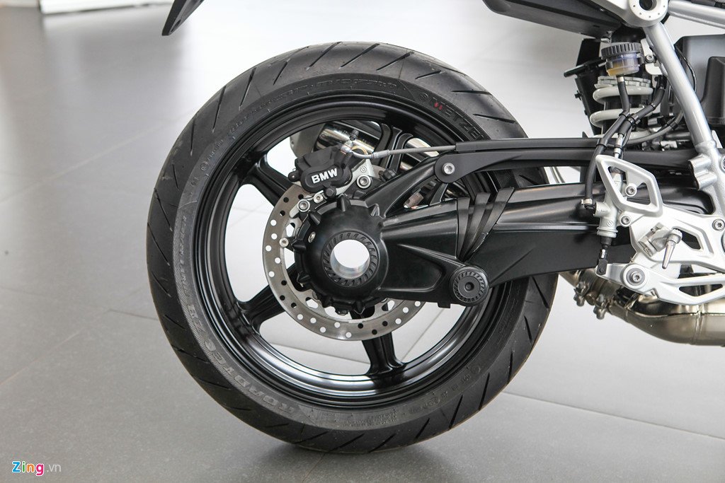 Chi tiết BMW R Nine T Racer giá 549 triệu đồng tại Việt Nam