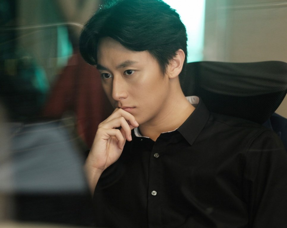 sau-loat-scandal-rocker-nguyen-viet-thu-xin-loi-chinh-thuc-roi-showbiz-viet-de-tro-ve-uc