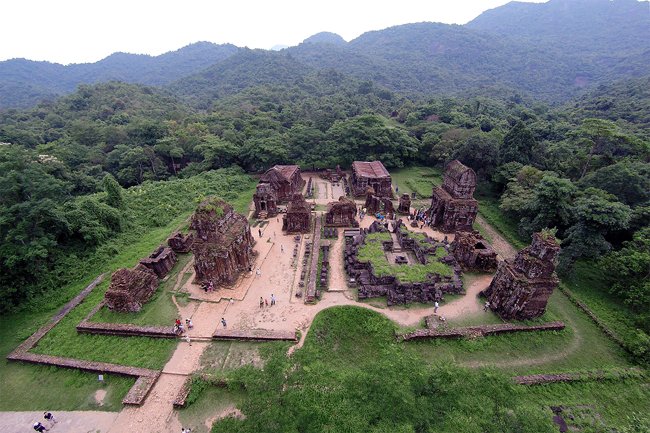Ảnh: Thánh địa cổ ở Việt Nam nhìn từ trên cao đẹp như tranh cổ tích