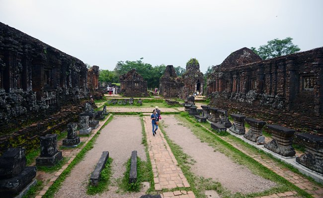 Ảnh: Thánh địa cổ ở Việt Nam nhìn từ trên cao đẹp như tranh cổ tích
