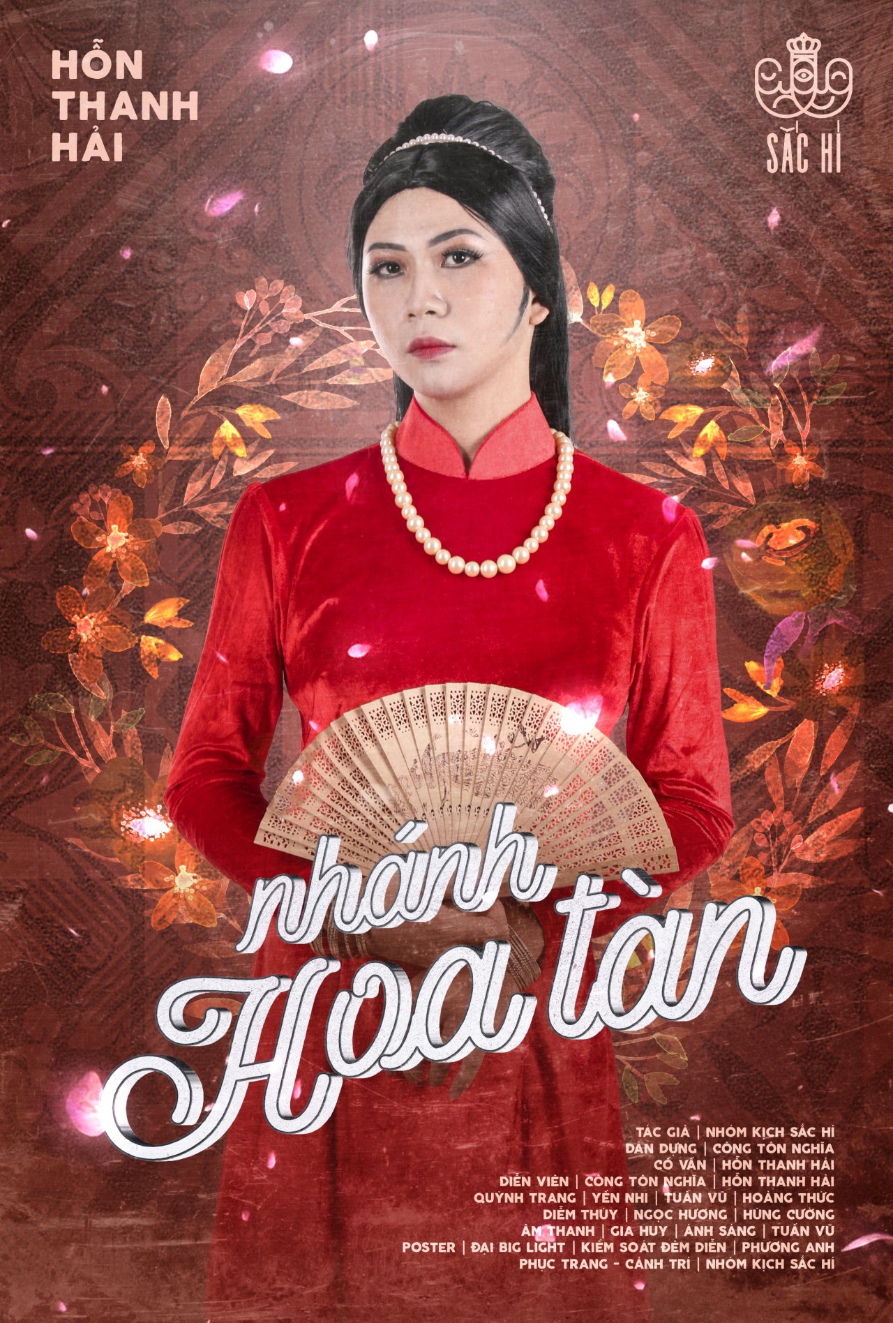 dien-vien-kich-cong-ton-nghia-om-bung-doi-di-ngu-vi-tai-chinh-do-don-vao-cac-vo-kich