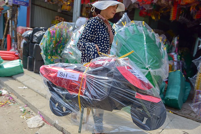 nghe-vang-ma-kiem-boi-trong-thang-co-hon