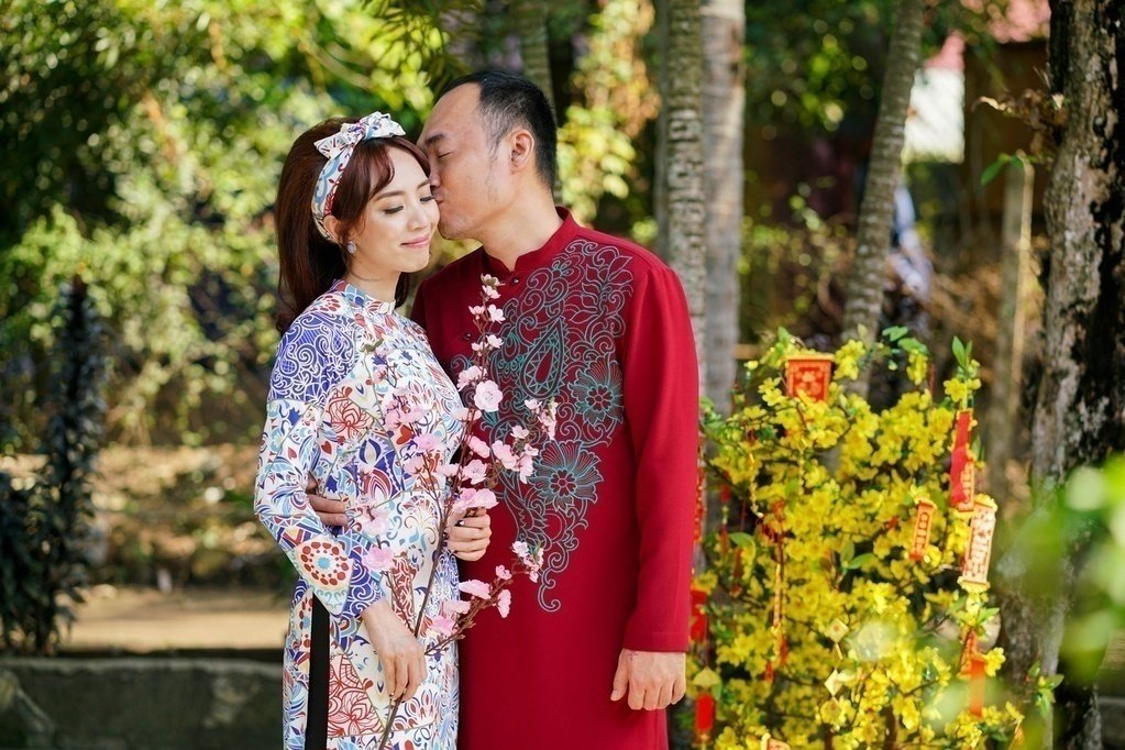 sau-nghi-van-cai-nhau-vi-ong-an-cha-ba-an-nem-tien-luat-ngot-ngao-tuyen-bo-mai-yeu-thu-trang