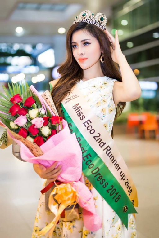 truoc-on-ao-chup-phan-cam-o-tuyet-tinh-coc-a-hau-thu-dung-tung-bi-to-vo-on-lo-clip-noi-tieng-anh-yeu-kem
