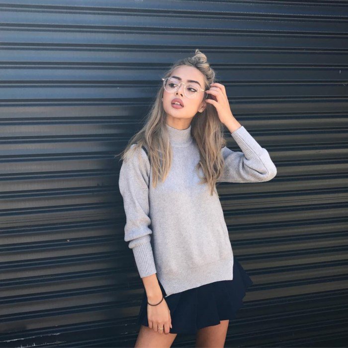 5 kiểu chụp ảnh giúp Lily Maymac bé tẹo nhưng vẫn sexy