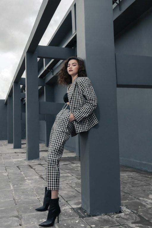 ho-ngoc-ha-tung-hinh-anh-cuc-ngau-ruc-rich-come-back-v-pop-voi-du-an-moi