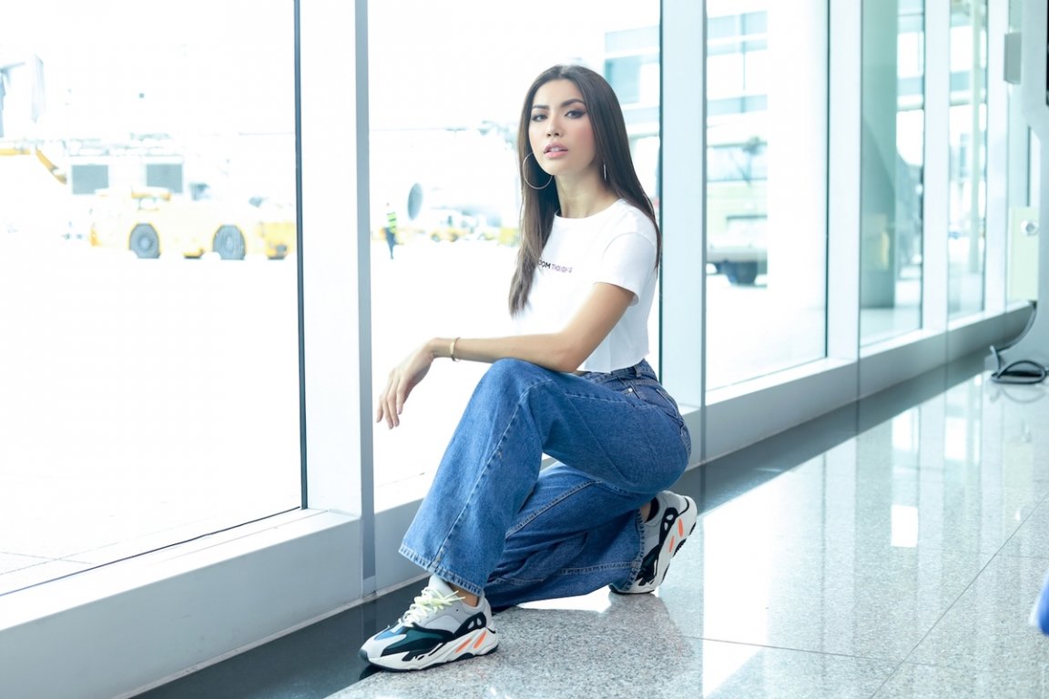 minh-tu-xinh-hut-hon-khoe-eo-thon-chan-dai-truoc-gio-len-duong-du-asias-next-top-model