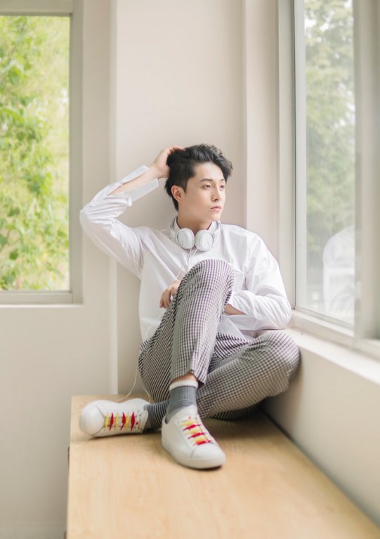 sau-20-lan-phau-thuat-lay-lai-dien-mao-vi-tai-nan-harry-lu-chinh-thuc-tai-xuat-man-anh-hoi-ngo-voi-midu