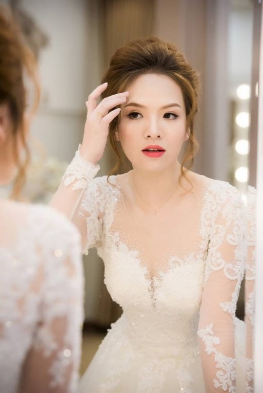 sau-thu-minh-bat-khoc-vi-buc-xuc-den-luot-ngoc-trinh-bi-dung-hinh-anh-quang-cao-dich-vu-massage-o-dubai