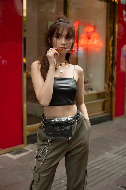 sau-thu-minh-bat-khoc-vi-buc-xuc-den-luot-ngoc-trinh-bi-dung-hinh-anh-quang-cao-dich-vu-massage-o-dubai