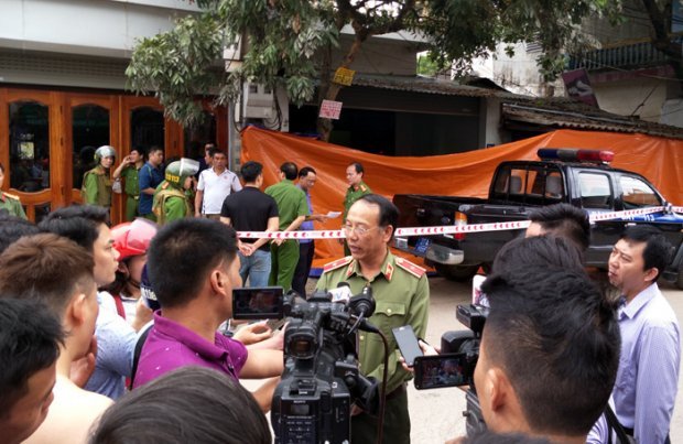 xac-dinh-danh-tinh-nghi-pham-no-sung-sat-hai-vo-chong-giam-doc-doanh-nghiep-roi-tu-sat