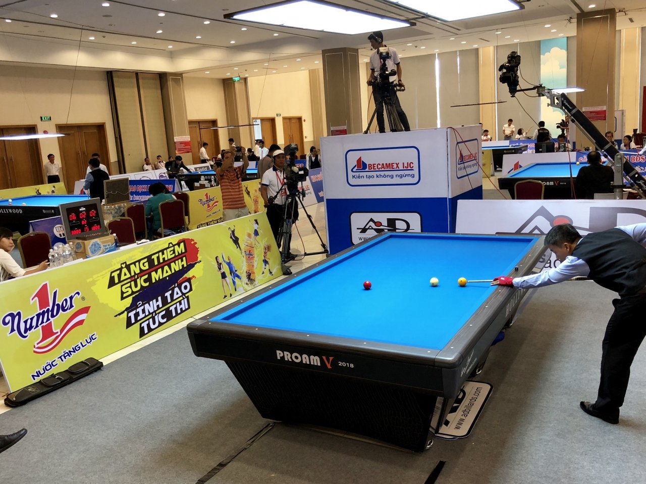 khai-mac-giai-billiards-carom-3-bang-quoc-te-binh-duong-tranh-cup-becamex-ijc-number1