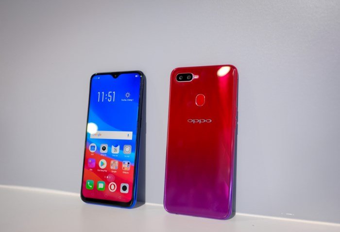 oppo-f9-moi-ra-mat-co-gi-dac-biet