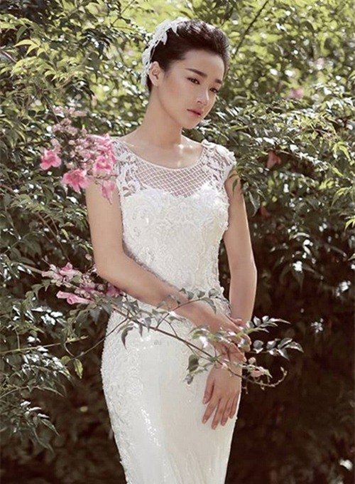 nhung-lan-nha-phuong-dien-vay-co-dau-dep-nhu-thien-than