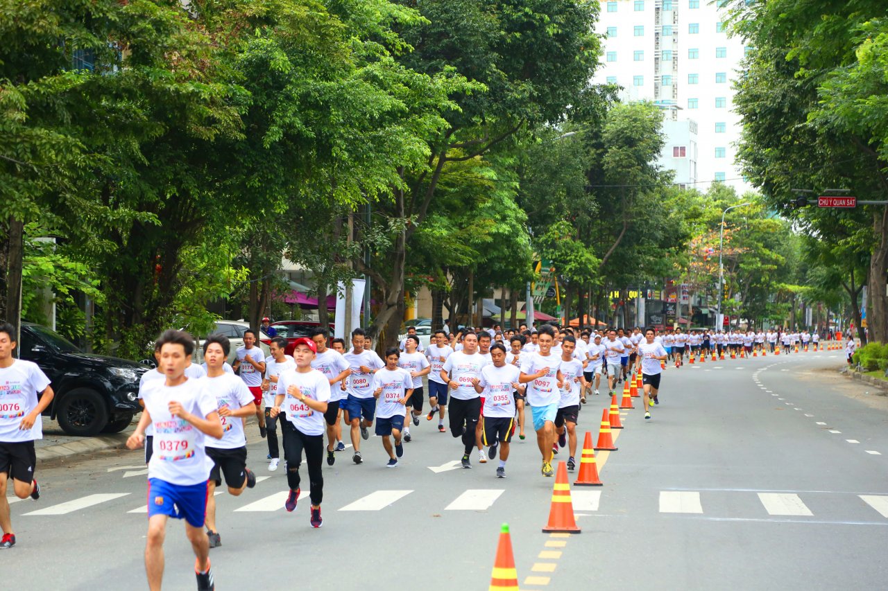 giai-chay-cong-dong-chay-vi-tuong-lai-seabank-run-for-the-future-gay-quy-hoc-bong-cho-tre-em-ngheo-hieu-hoc