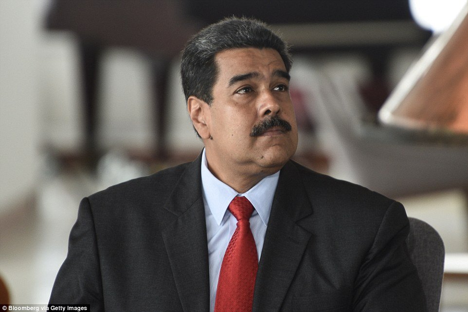 lam-phat-khung-khiep-o-venezuela-ca-nui-tien-moi-mua-duoc-mot-cuon-giay-ve-sinh