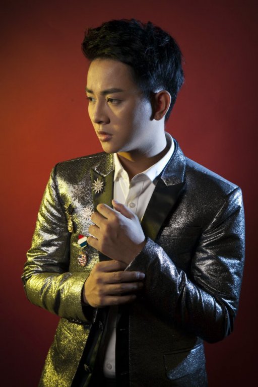 hoai-lam-trong-tuong-lai-toi-se-thu-hat-cai-luong-hoac-lam-rapper
