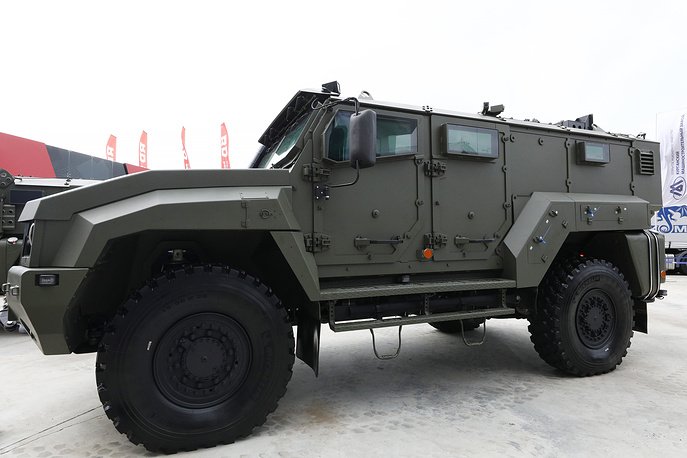 nga-khoe-dan-vu-khi-toi-tan-tai-dien-dan-army-2018