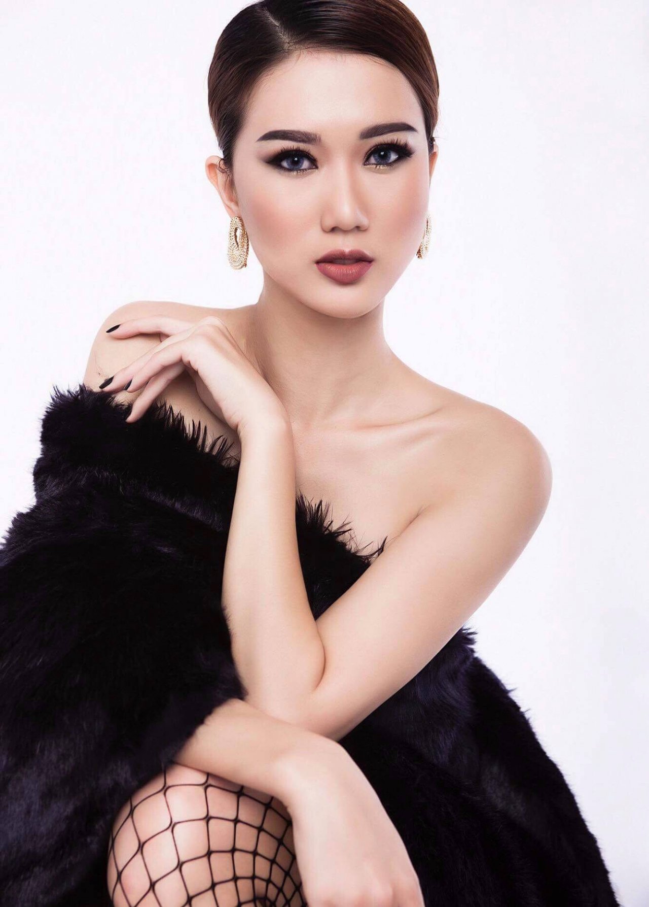 top-15-miss-supranational-vietnam-2018-dua-like-kich-tinh-ai-dang-so-huu-loi-the-nhat