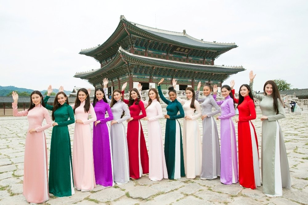 truoc-gio-g-thi-sinh-hoa-hau-sieu-quoc-gia-viet-nam-2018-dien-ao-dai-o-han-quoc