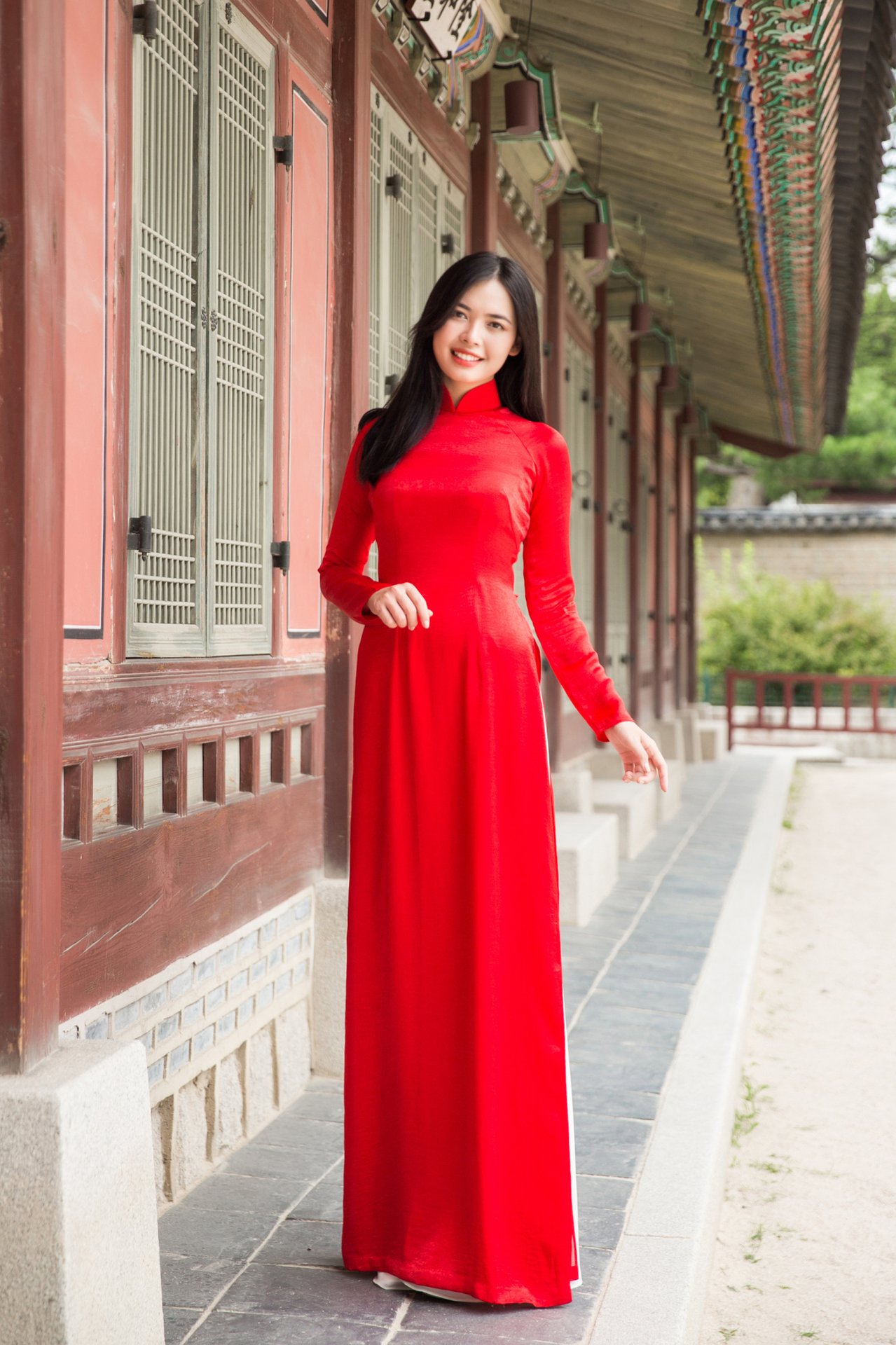 truoc-gio-g-thi-sinh-hoa-hau-sieu-quoc-gia-viet-nam-2018-dien-ao-dai-o-han-quoc
