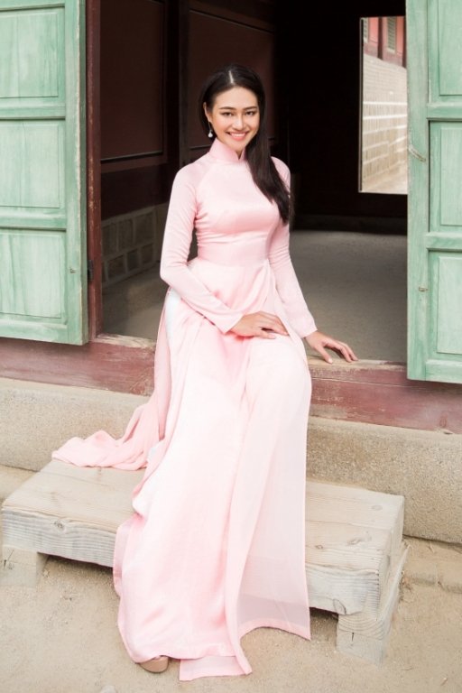 truoc-gio-g-thi-sinh-hoa-hau-sieu-quoc-gia-viet-nam-2018-dien-ao-dai-o-han-quoc