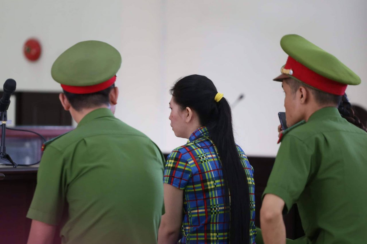 dang-xet-xu-vu-vo-sat-hai-chong-roi-phan-thi-the-bo-vao-bao-nylon-o-binh-duong