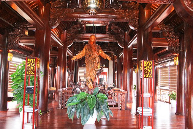 Ngôi nhà gỗ độc nhất vô nhị của ông lão 73 tuổi tại Hà Tĩnh
