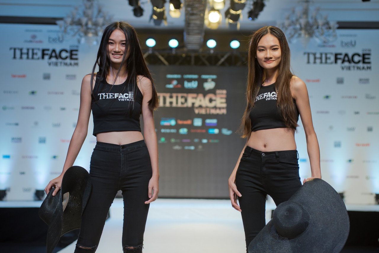 top-36-the-face-2018-chat-chem-nhau-tren-san-catwalk-loat-ung-vien-sang-gia-dan-lo-dien