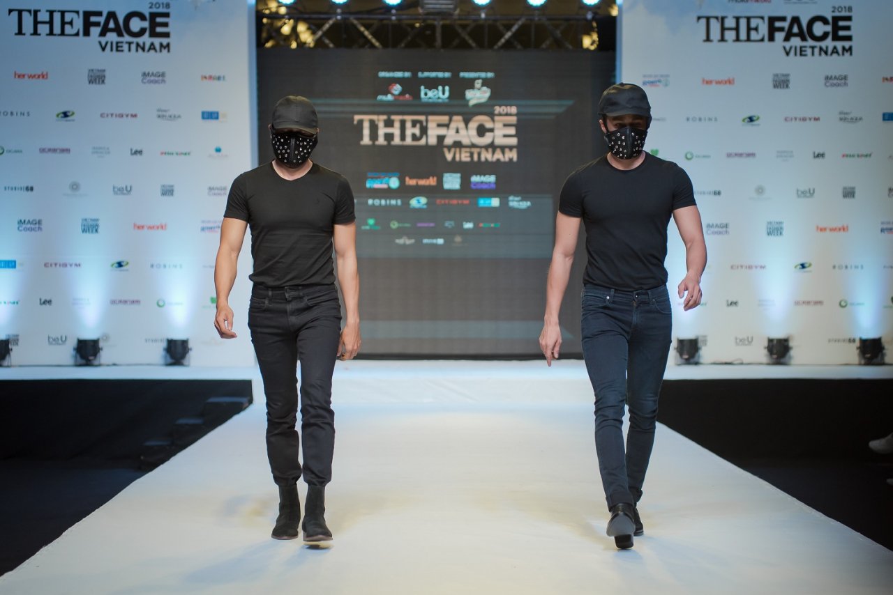 top-36-the-face-2018-chat-chem-nhau-tren-san-catwalk-loat-ung-vien-sang-gia-dan-lo-dien